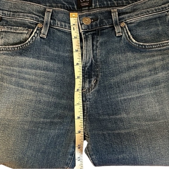 CITIZENS OF HUMANITY Agnes Crop Mid
Rise Slim Straight dark wash Jeans, size 26 - Picture 6 of 12